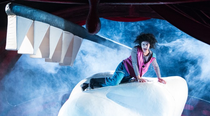 Om Karius og Baktus og en nedleggingstruet flystasjon